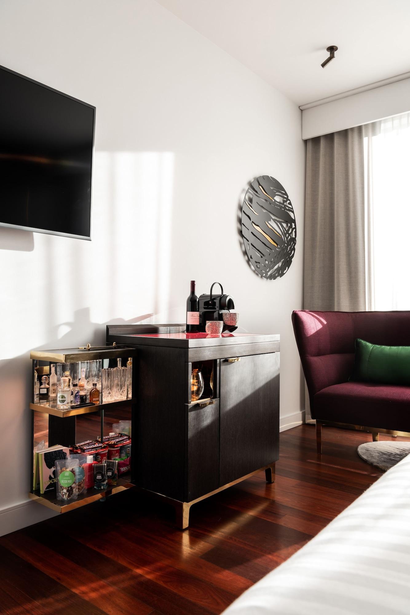Qt Perth Hotel Exterior photo A Nespresso machine in a hotel room