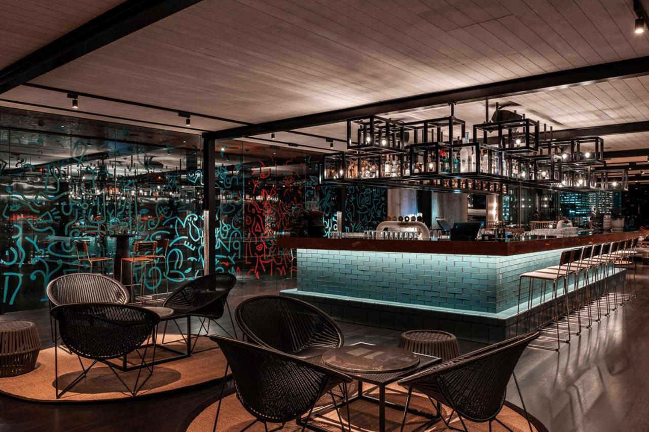 Qt Perth Hotel Exterior photo The bar at the hotel