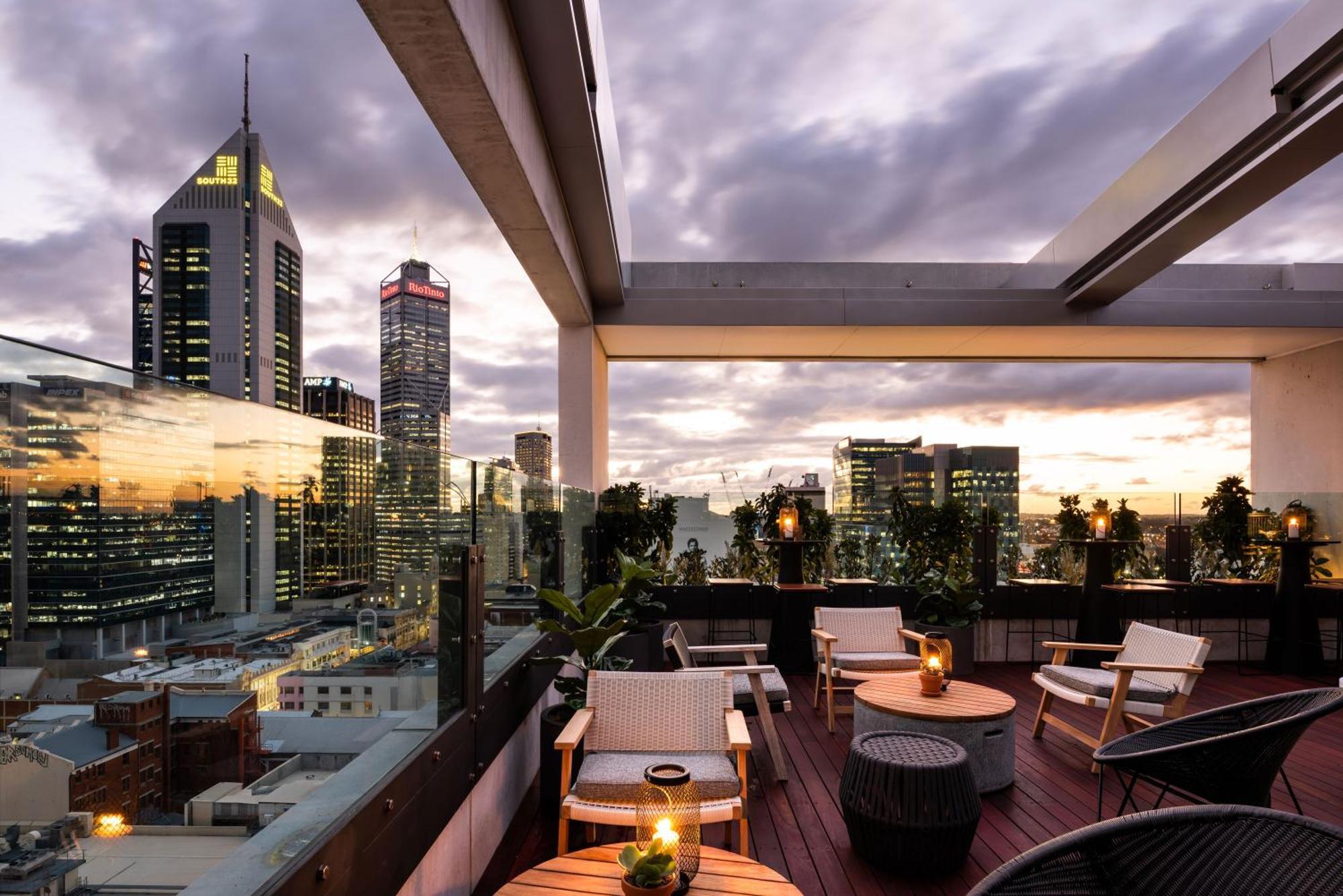 Qt Perth Hotel Exterior photo The Terrace at the Crown Towers